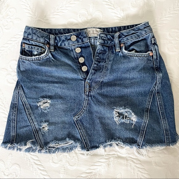 we the free | button up ripped denim skirt size 26 - Picture 2 of 4